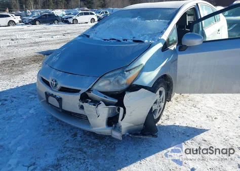 2010 Toyota Prius Iii z USA, uszkodzony, nr VIN JTDKN3DU8A0015243